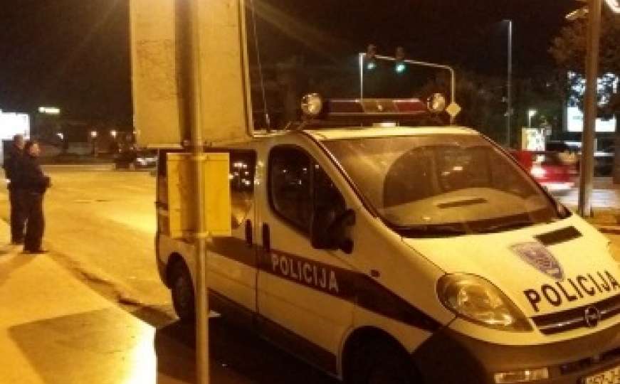 Novogodišna noć u RS-u: Sijevale pesnice, napadi na policiju, hapšenje zbog droge...